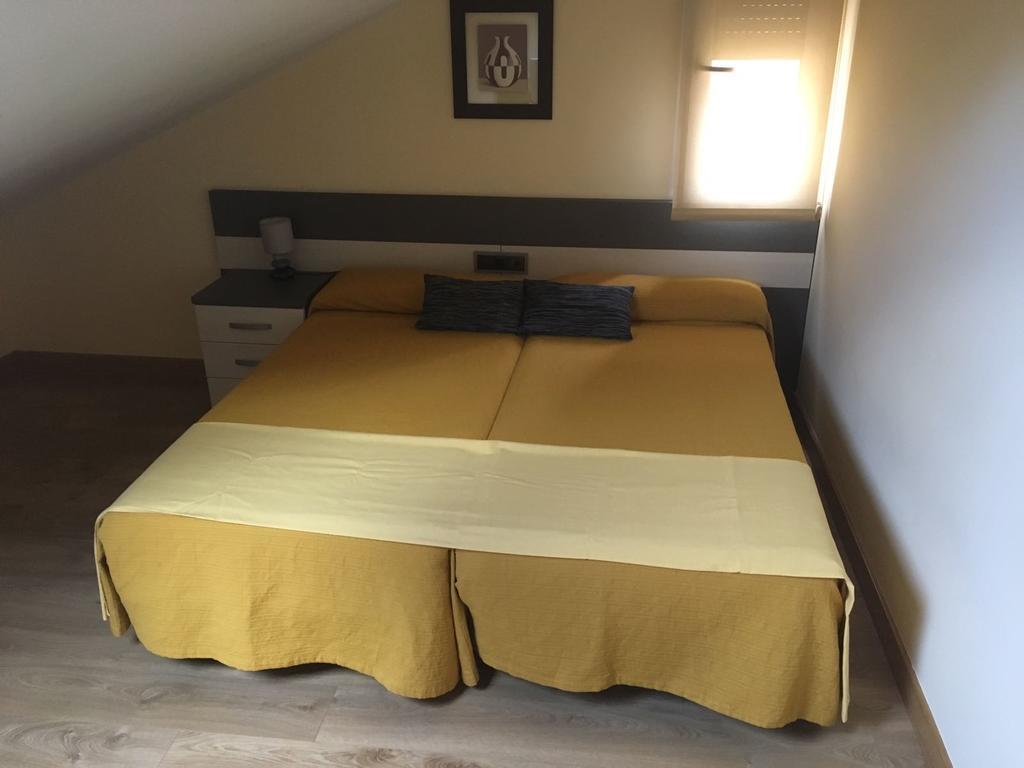 Ávila Hostal Dona Juana מראה חיצוני תמונה